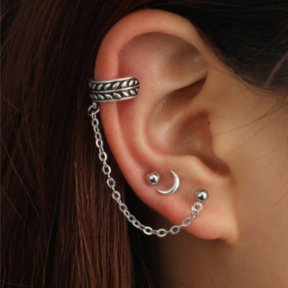 Jewelry - Silver Cloud Vintage Silver  Stud Earrings